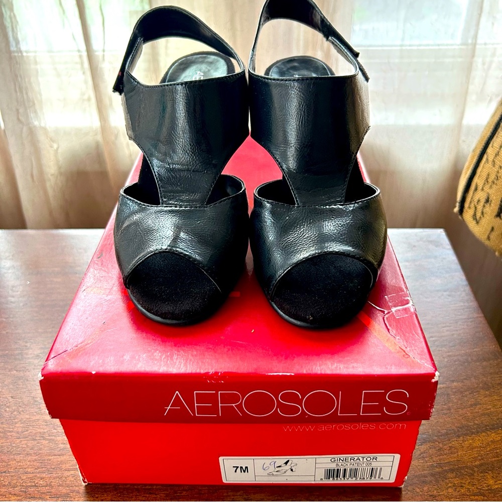 Aerosoles Ginerator Sandals size 7